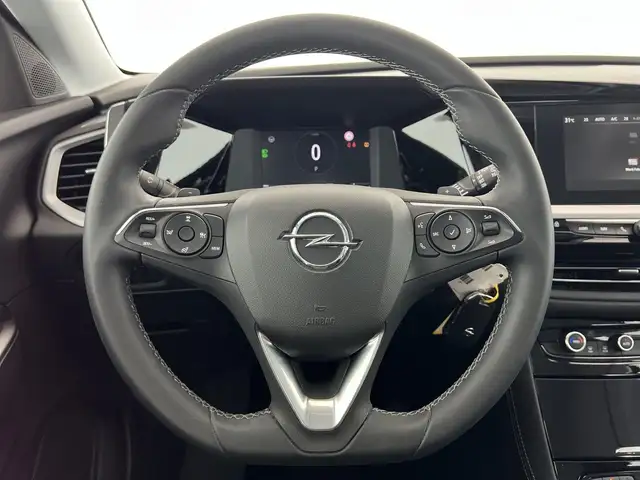 Opel Grandland view 15