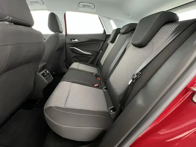 Opel Grandland view 8