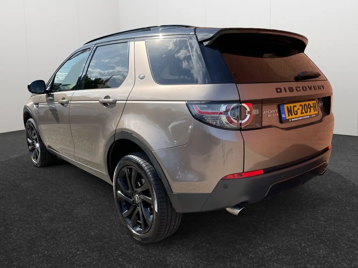 Land Rover Discovery Sport 2.0 Si4 4WD HSE Automaat Luxury Black Edition Navi Grigio - 2