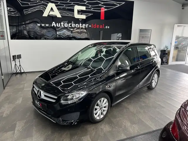 Mercedes-Benz B Class view 2