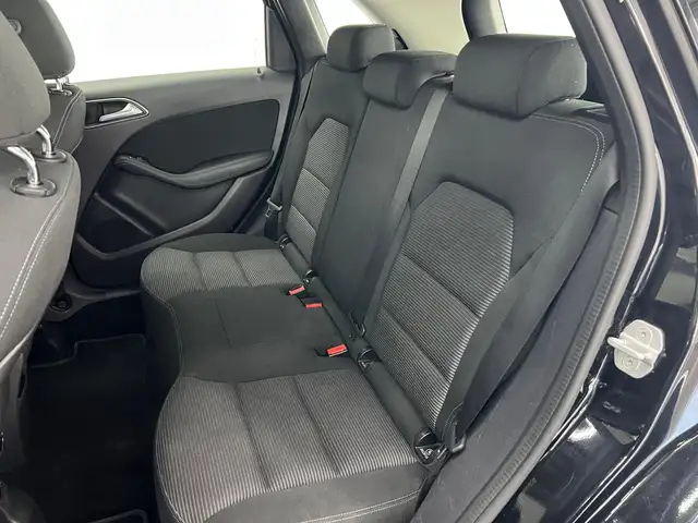 Mercedes-Benz B Class view 14
