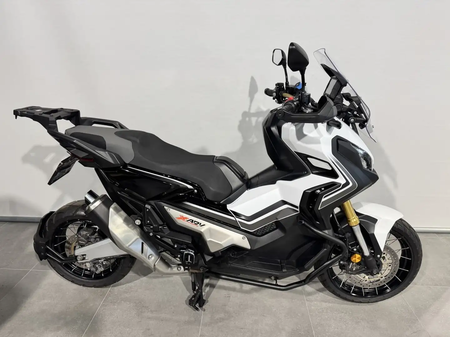 Honda X-ADV 750 Wit - 1