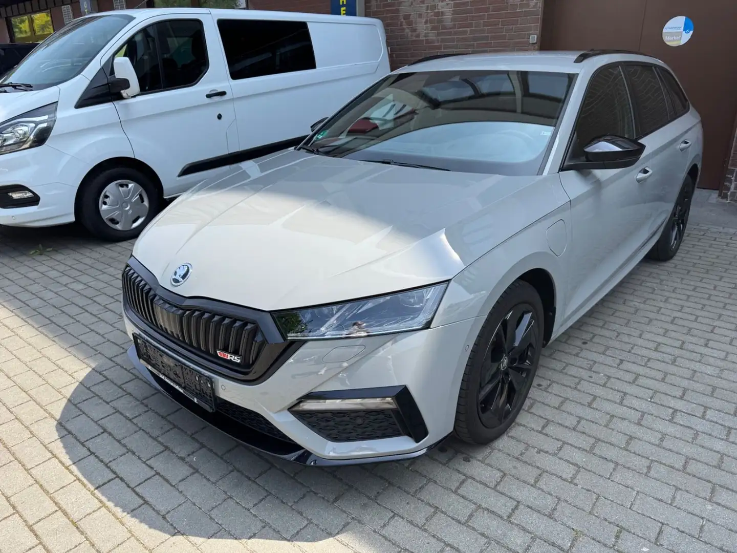 Skoda Octavia Combi RS iV Grau - 1