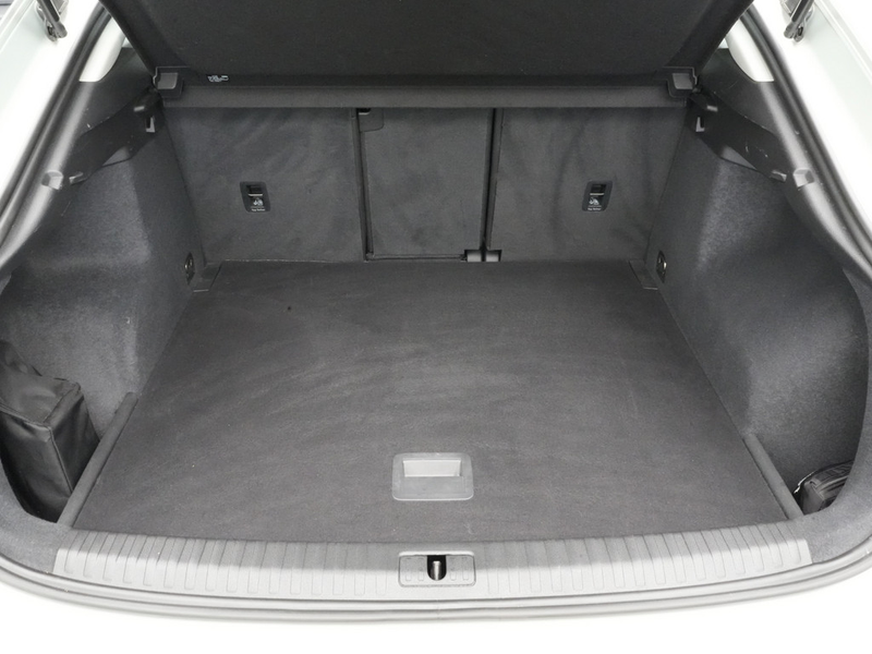 Audi Q3 Sportback ACC NAVI SHZ LED PDC KLIMA — photo 5