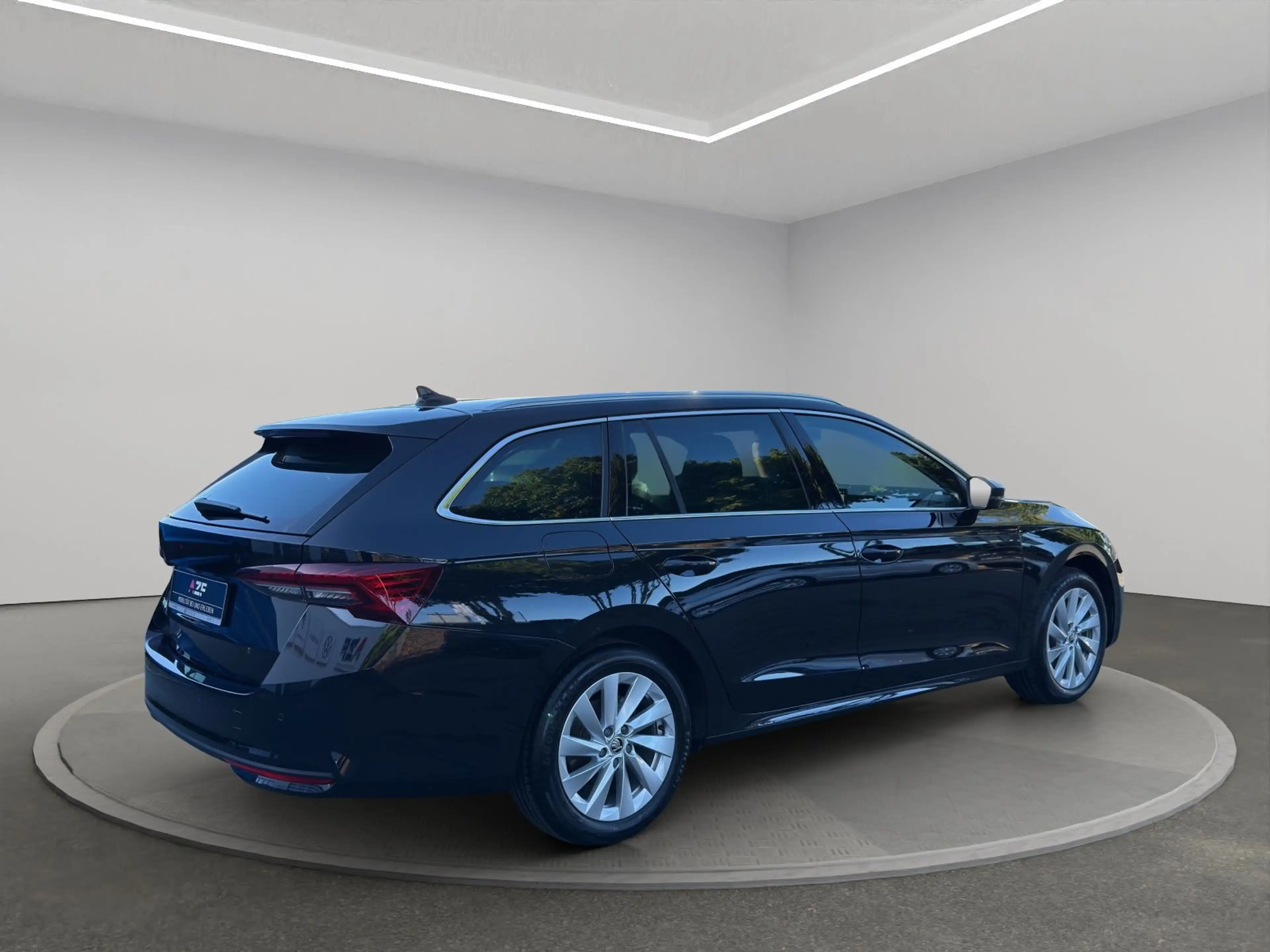 Skoda Octavia Combi 1.5 TSI mHEV DSG Selection NAVI+MA — photo 4