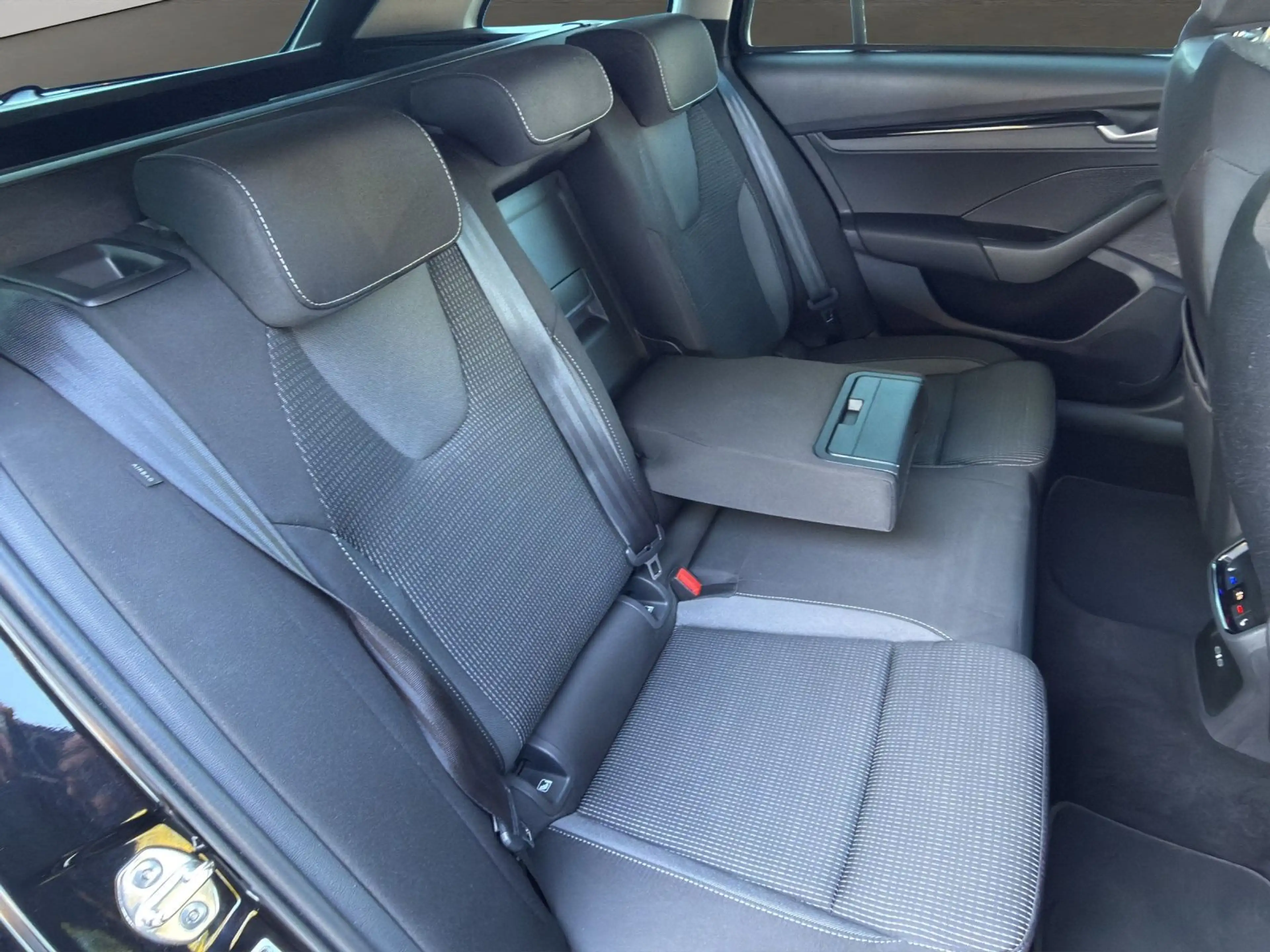 Skoda Octavia Combi 1.5 TSI mHEV DSG Selection NAVI+MA — photo 15