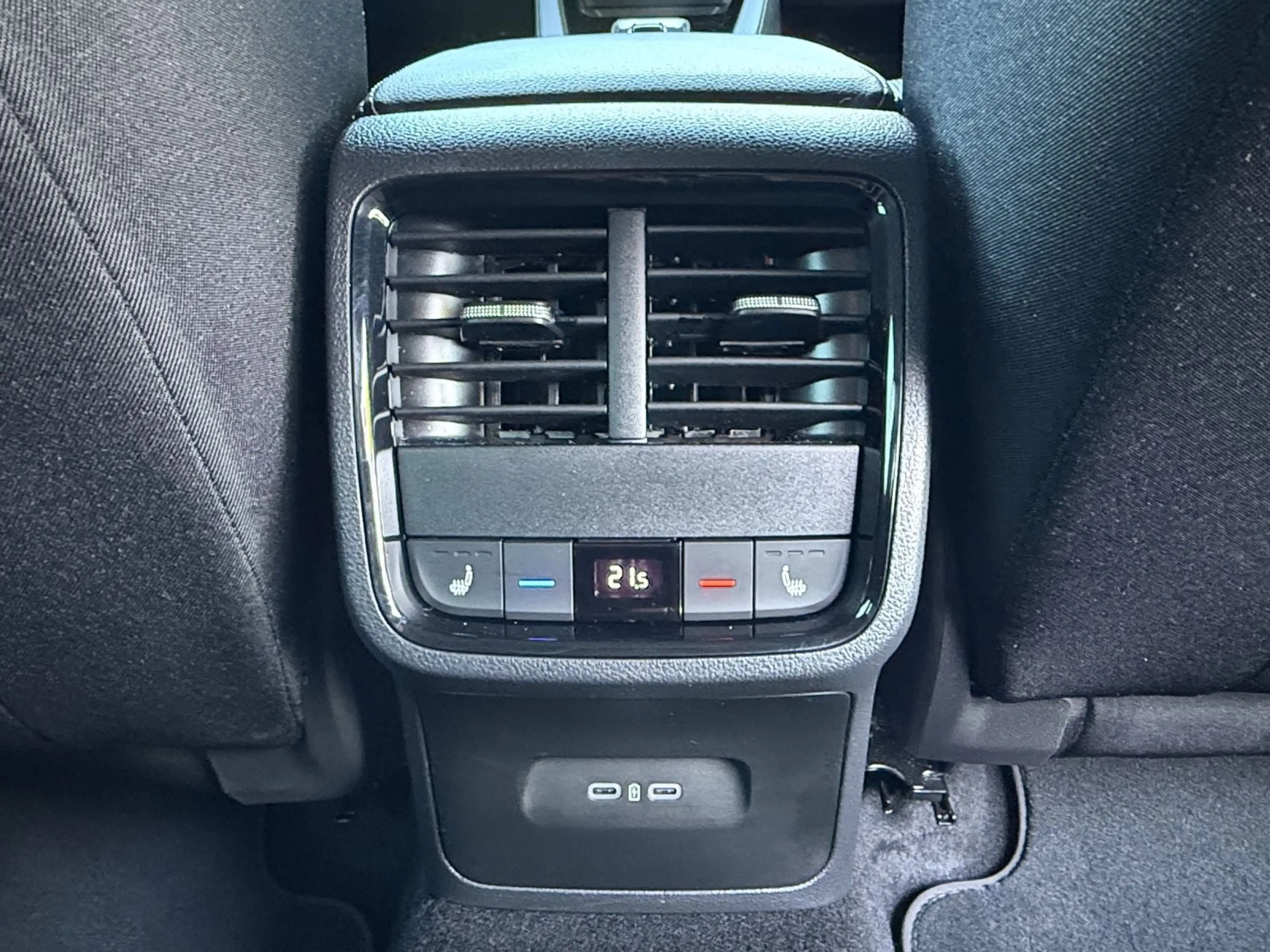 Skoda Octavia Combi 1.5 TSI mHEV DSG Selection NAVI+MA — photo 21