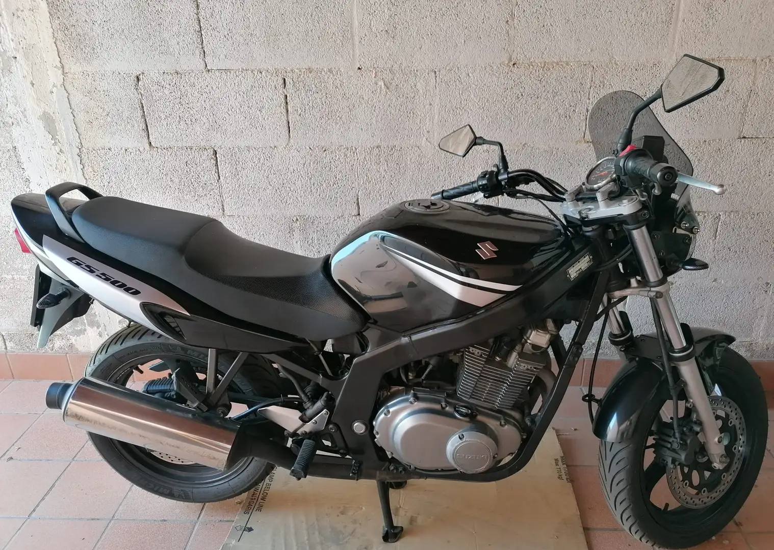 Suzuki GS 500 E Fekete - 1
