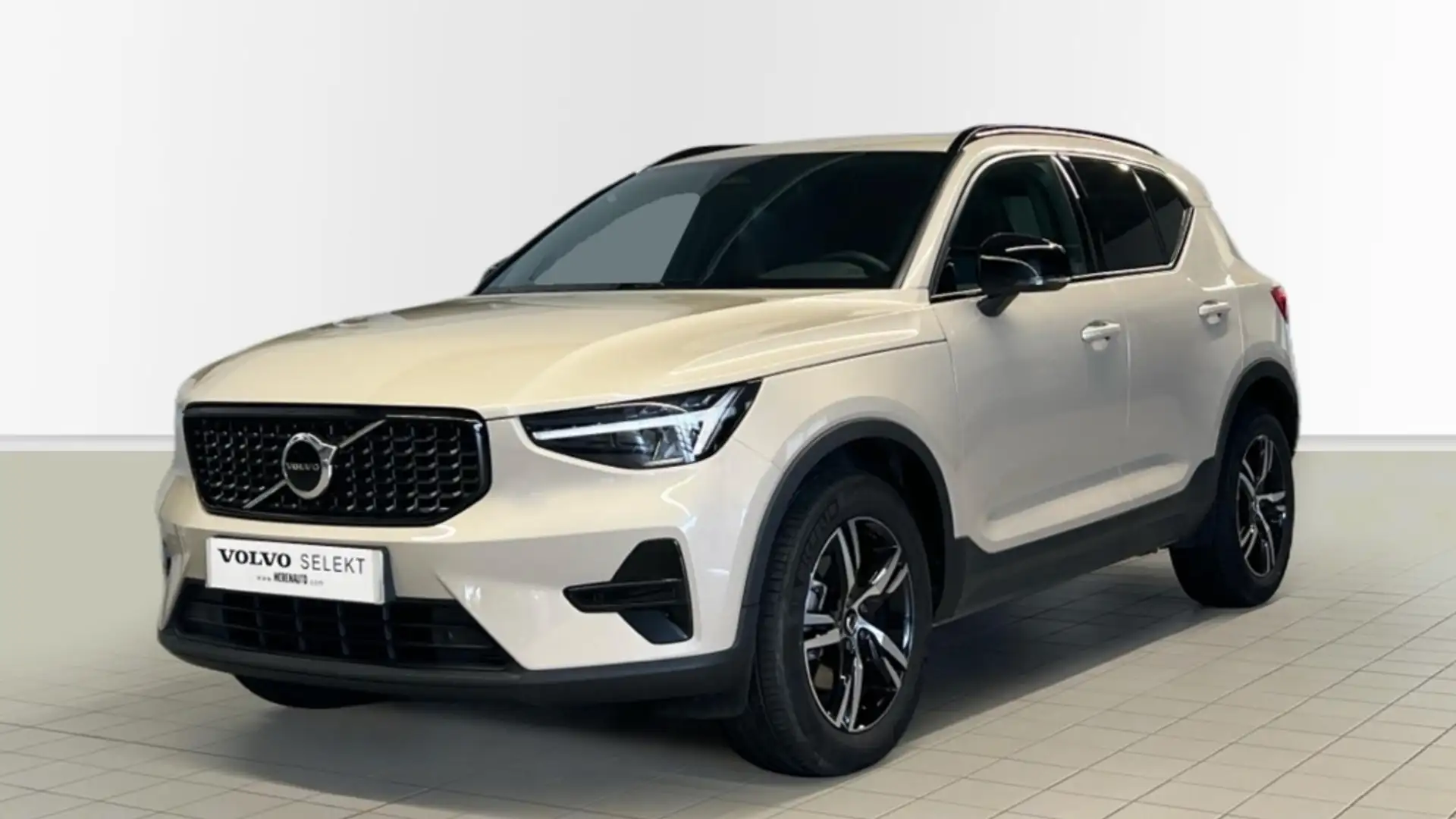 Volvo XC40 2.0 B3 PLUS DARK AUTO 163 CV Marrón - 1