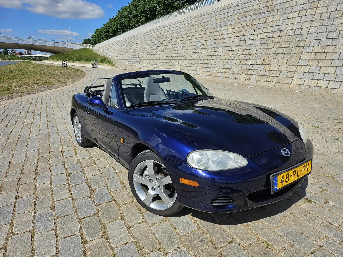 Mazda MX-5 1.6i 16V Silver Blues Azul - 1