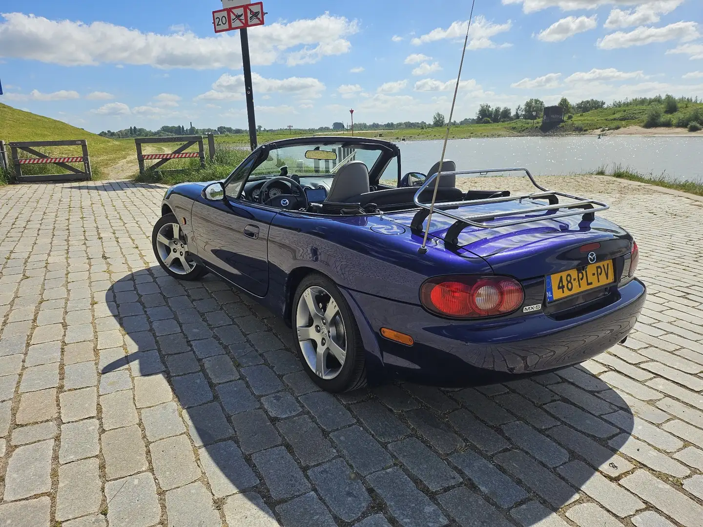 Mazda MX-5 1.6i 16V Silver Blues Azul - 2