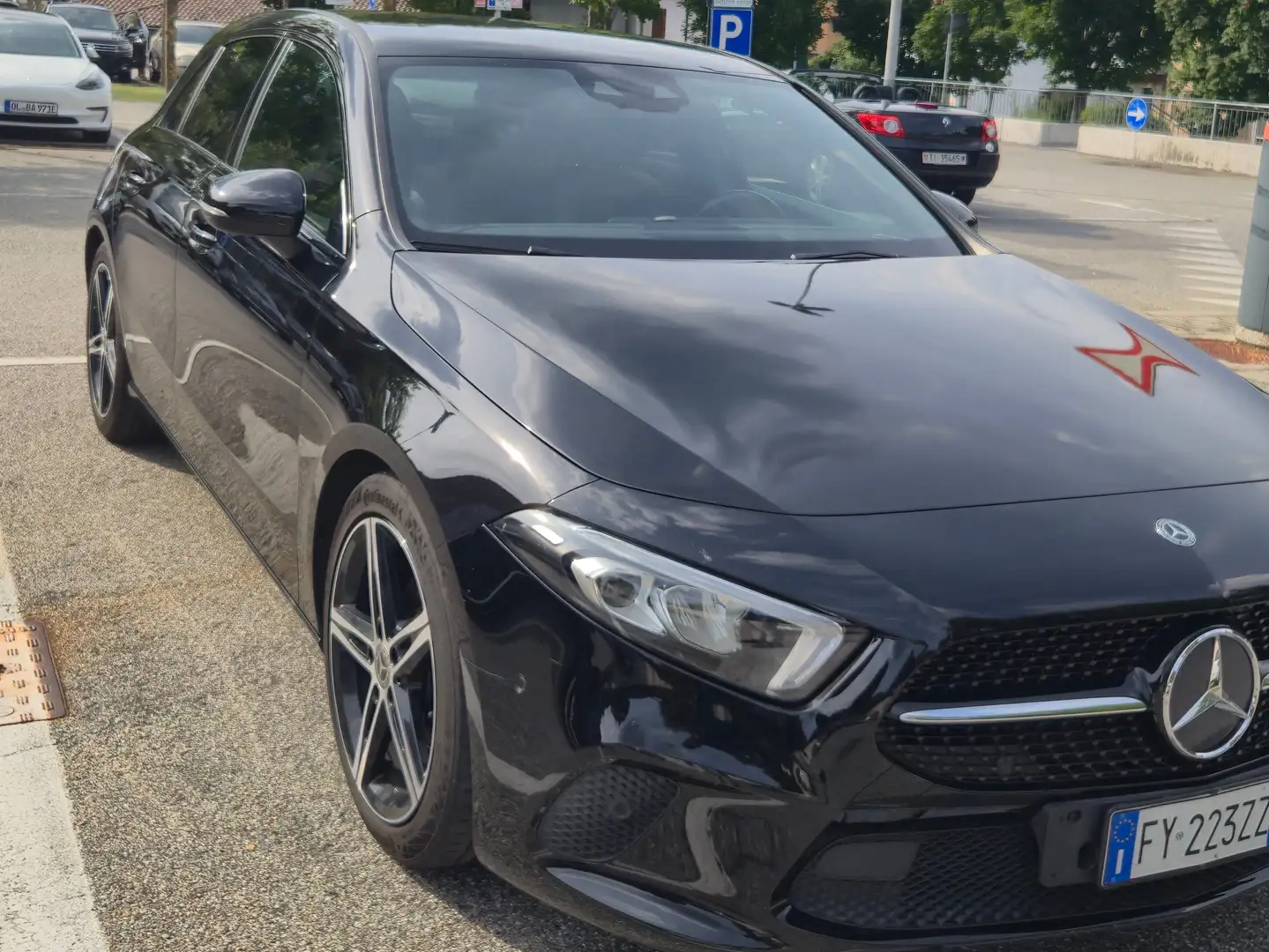 Mercedes-Benz 180 Sport Negru - 1