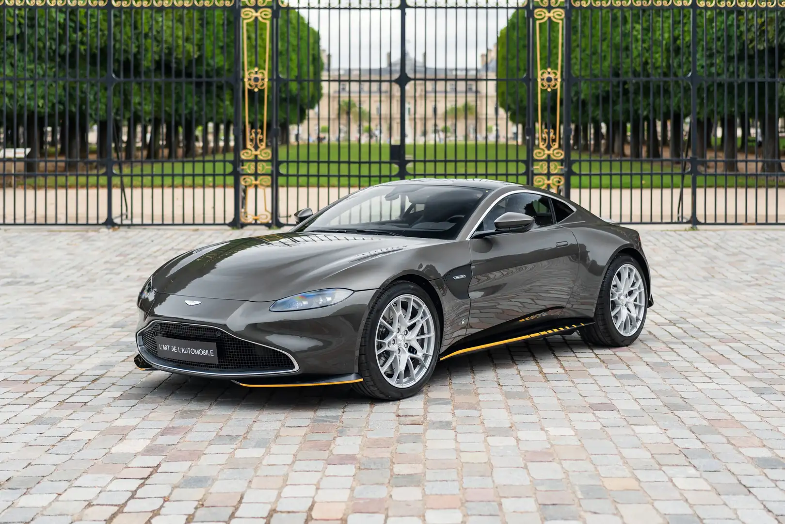 Aston Martin Vantage V8 007 Edition - 1 of 100, 1 400 km, first hand Gris - 1
