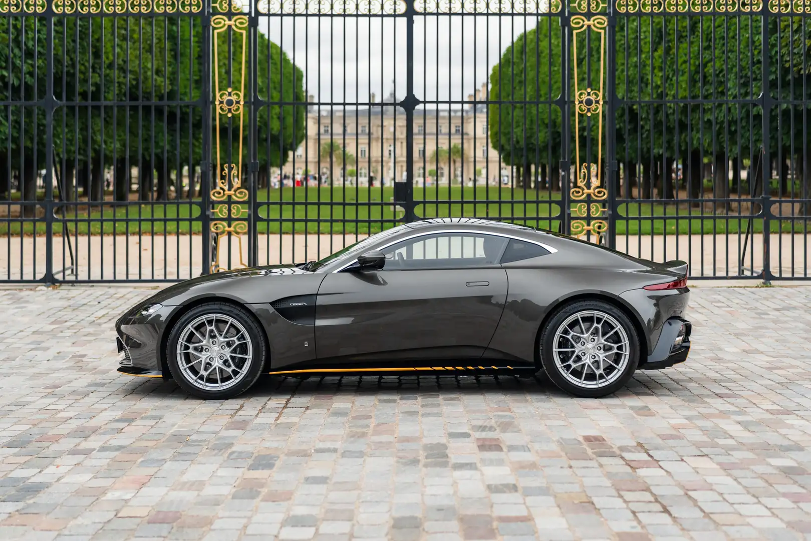 Aston Martin Vantage V8 007 Edition - 1 of 100, 1 400 km, first hand Gris - 2