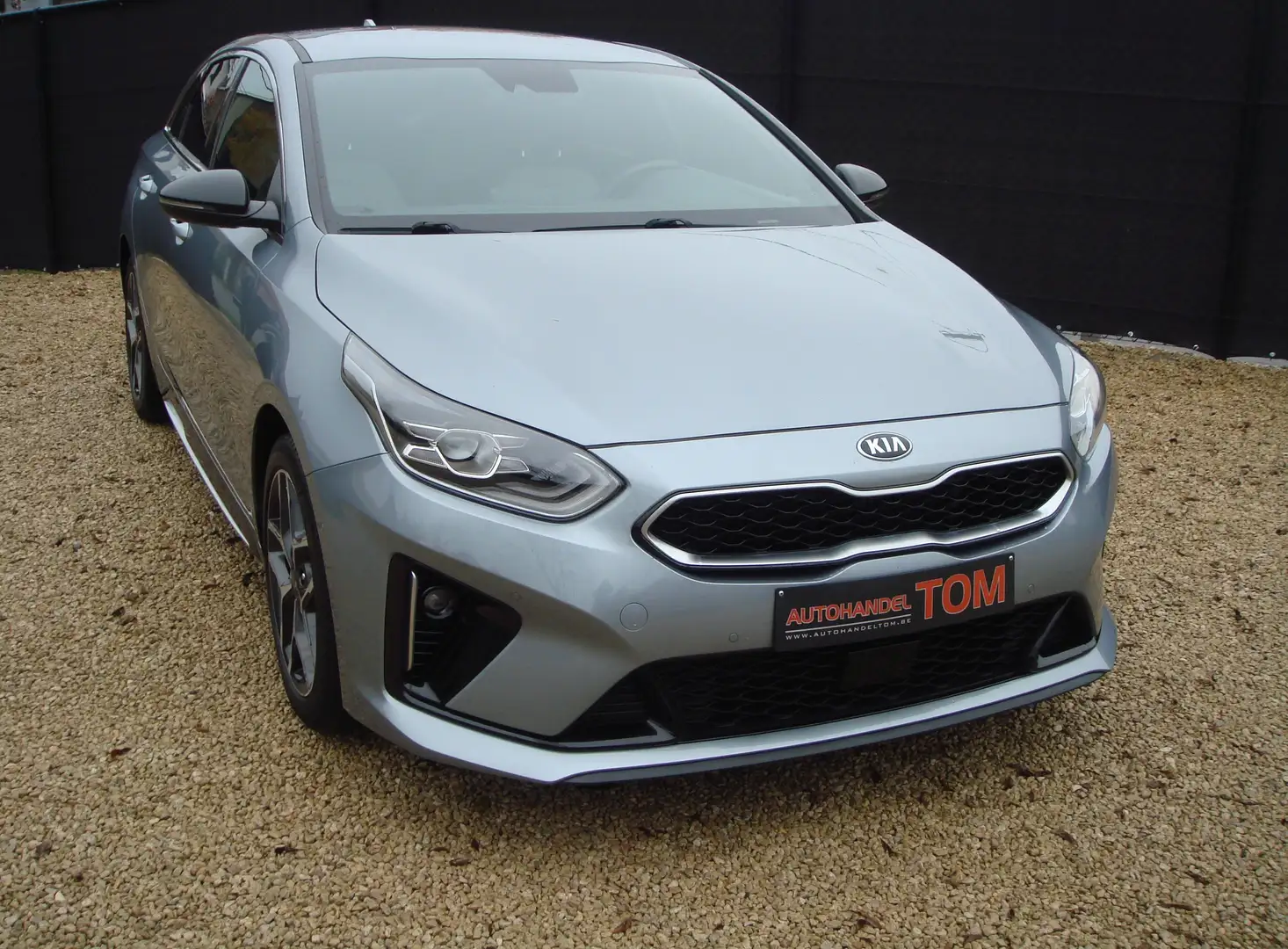 Kia ProCeed / pro_cee'd 1.5 T GT LINE * AUTOMAAT * NAVI * CAMERA *KEY LESS Silber - 1