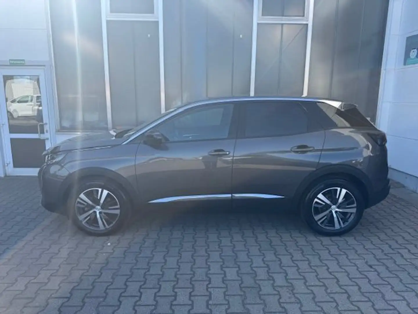 Peugeot 3008 PureTech 130 S&S GPF Allure Pack Grau - 2