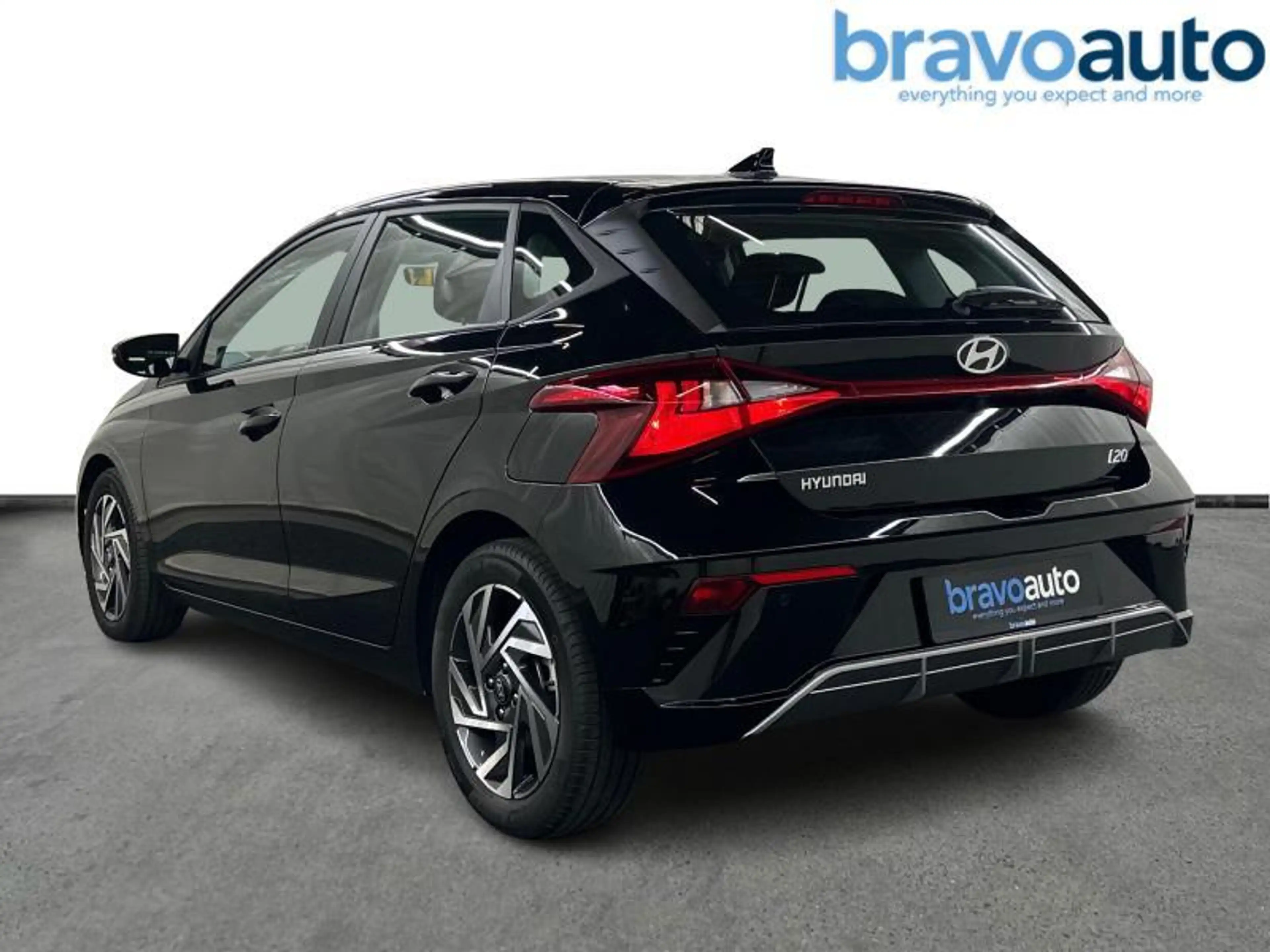 Hyundai i20 AT Comfort | winter pack — photo 3