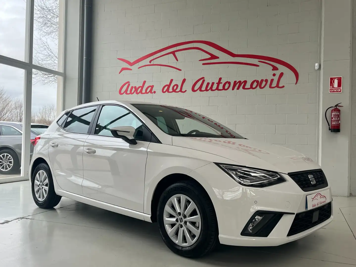 SEAT Ibiza 1.0 TSI S&S Style XM 110 Blanco - 1