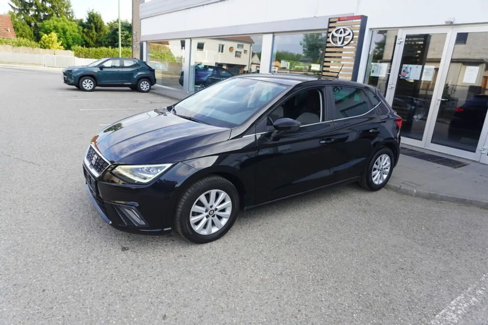 SEAT Ibiza 1,0 TSI *LED*NAVI*SHZ* Schwarz - 2