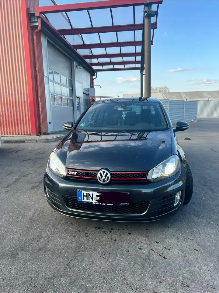 Volkswagen Golf GTI