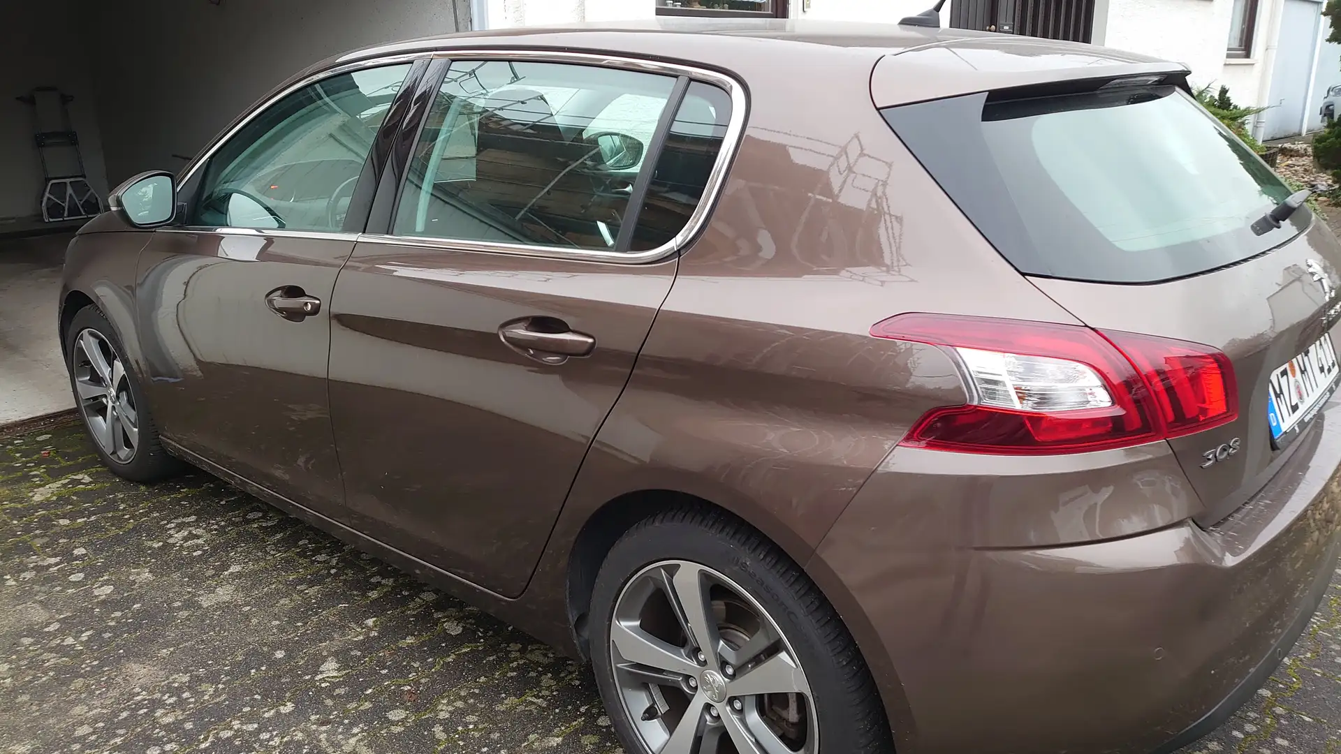Peugeot 308 308 120 VTi Active Bronze - 1