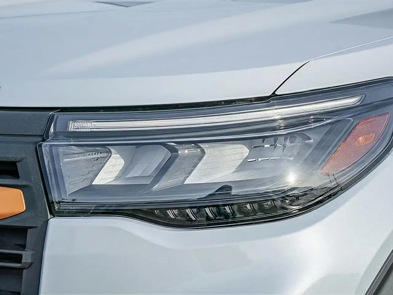 Ford Explorer снимка Ford Explorer