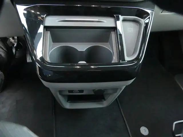 Ford Tourneo Custom view 9