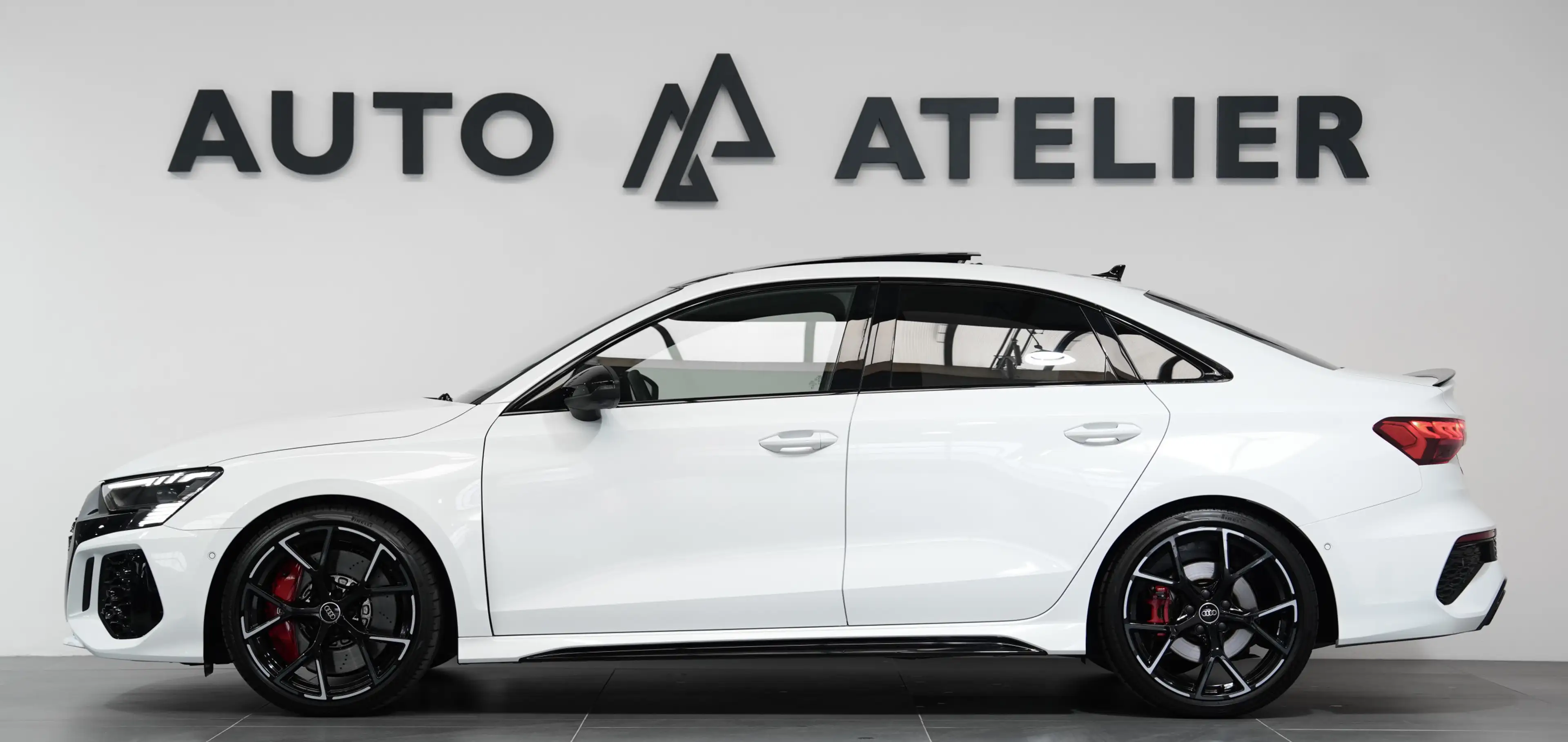 Audi RS3 2.5 quattro*2.HD*S-AGA*PANO*SCHALE*B&O*360* — photo 7