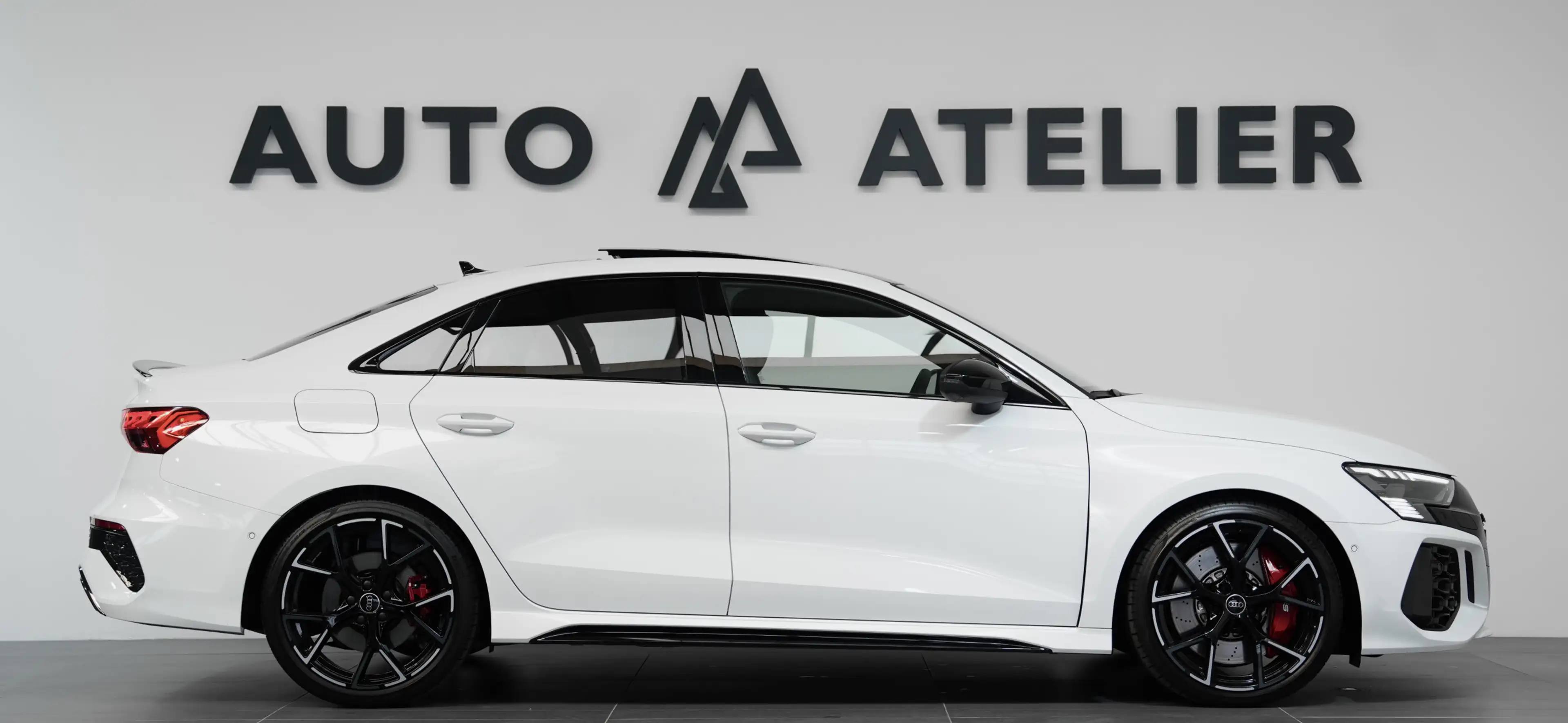 Audi RS3 2.5 quattro*2.HD*S-AGA*PANO*SCHALE*B&O*360* — photo 5