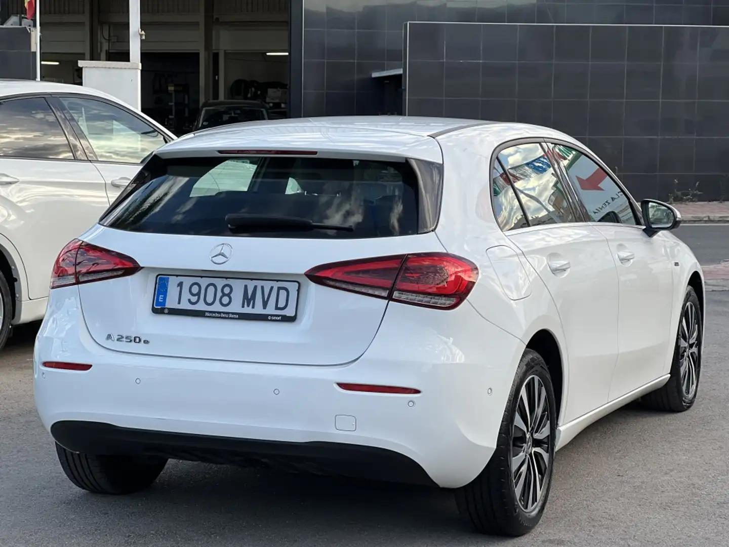 Mercedes-Benz A 250 250e 8G-DCT Blanco - 2