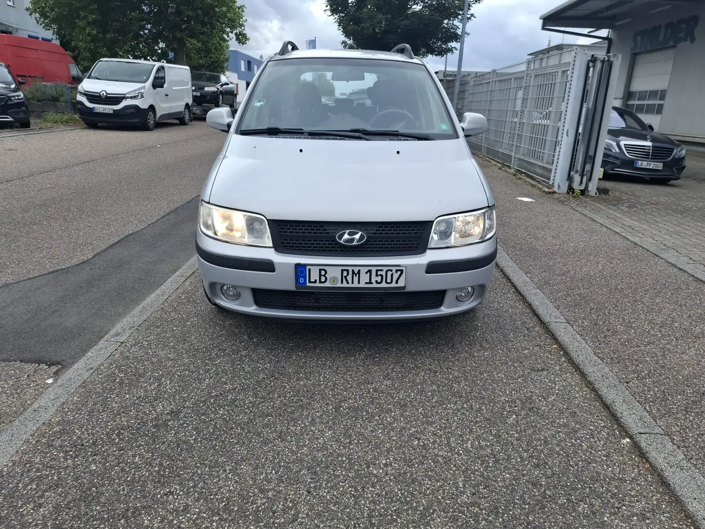 Hyundai Matrix 1.6 Automatik GLS Argent - 1