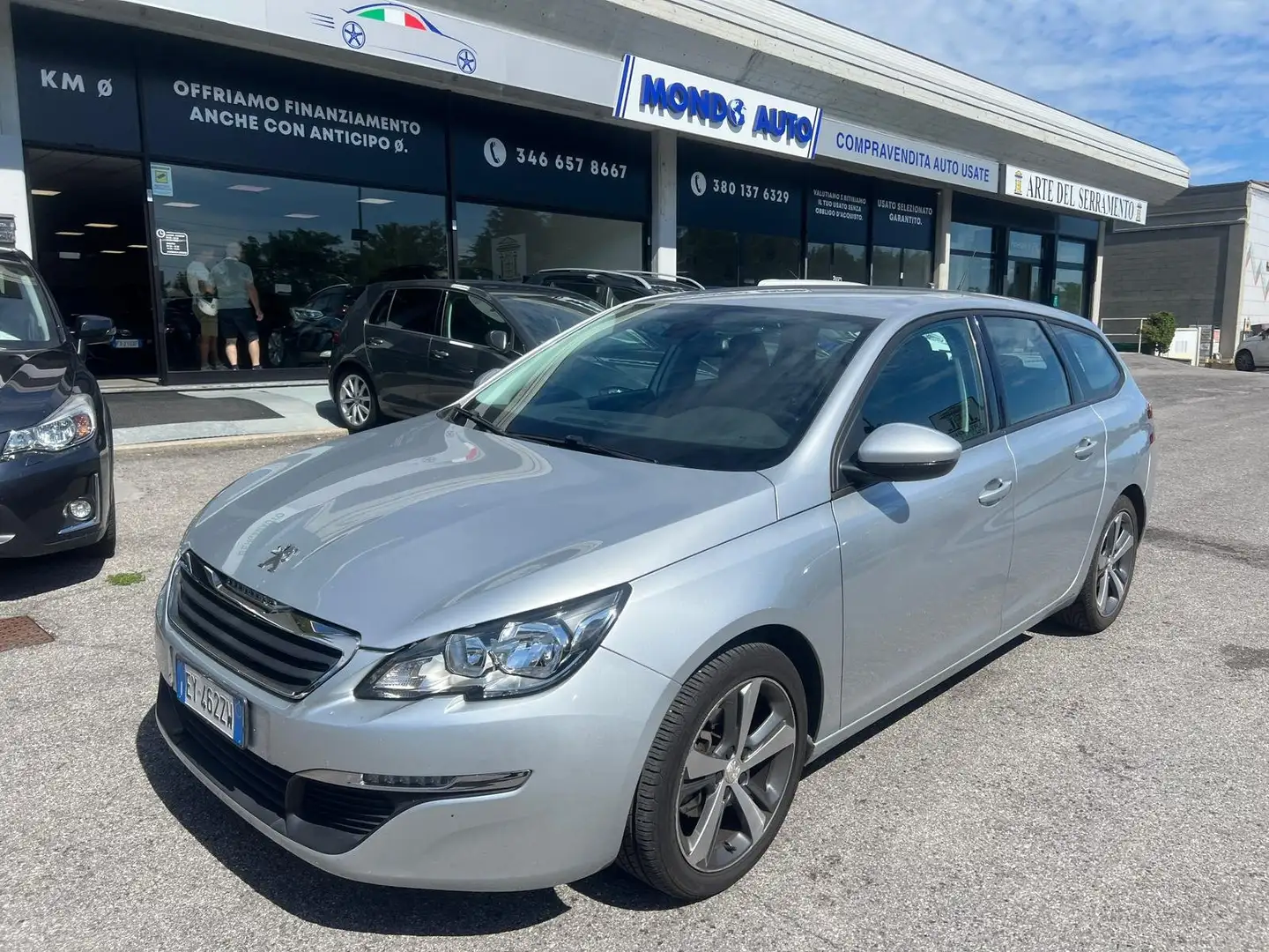 Peugeot 308 1.2 131CV  (e-thp) Allure *CERTIFICATA*GARANTITA* Silber - 1