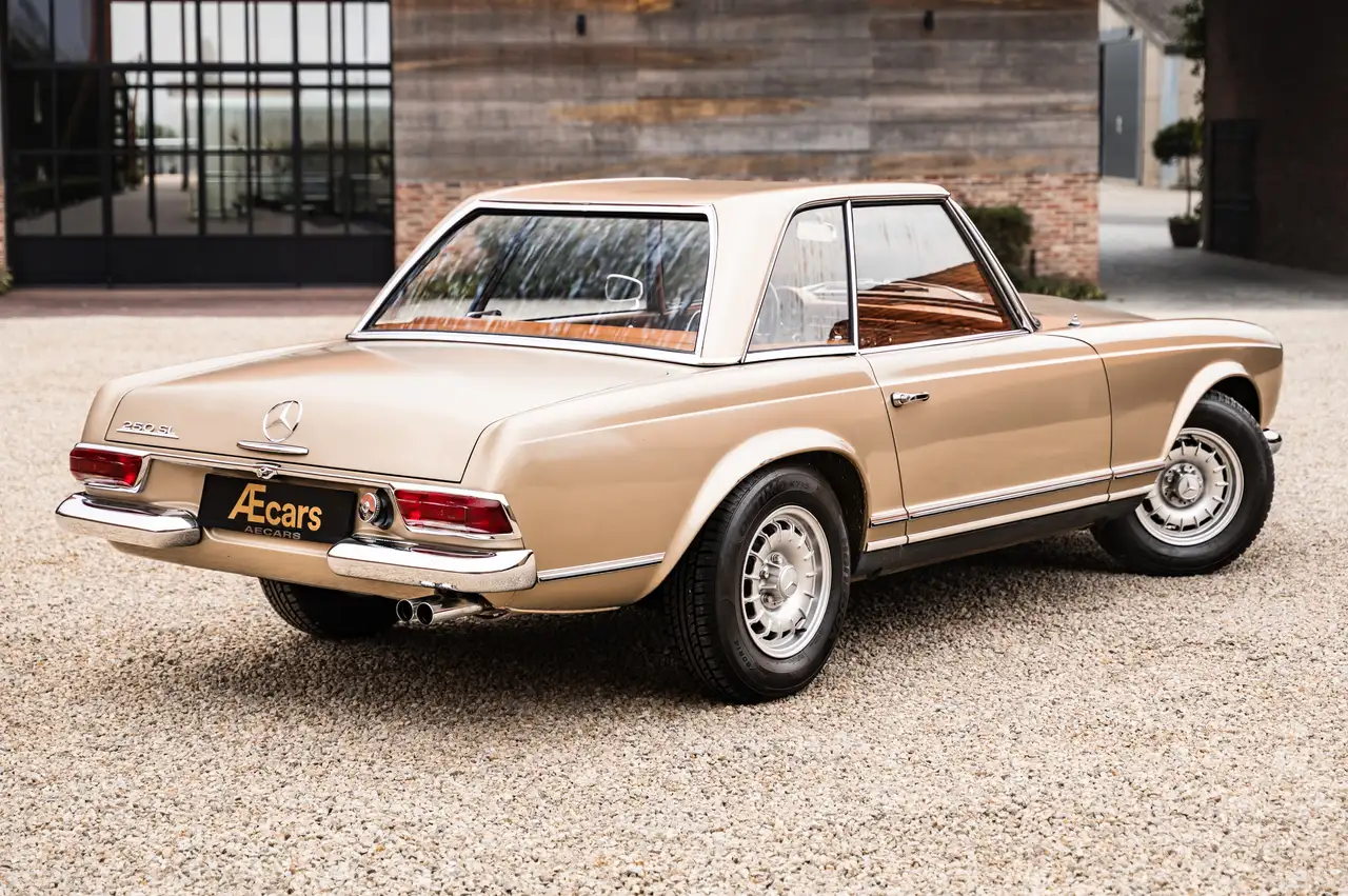 Mercedes-Benz 250 SL / PAGODE / 55 YEARS FIRST OWNER / FULL SERVICE, foto 3