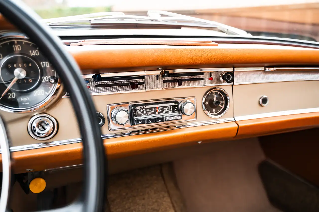 Mercedes-Benz 250 SL / PAGODE / 55 YEARS FIRST OWNER / FULL SERVICE, foto 10