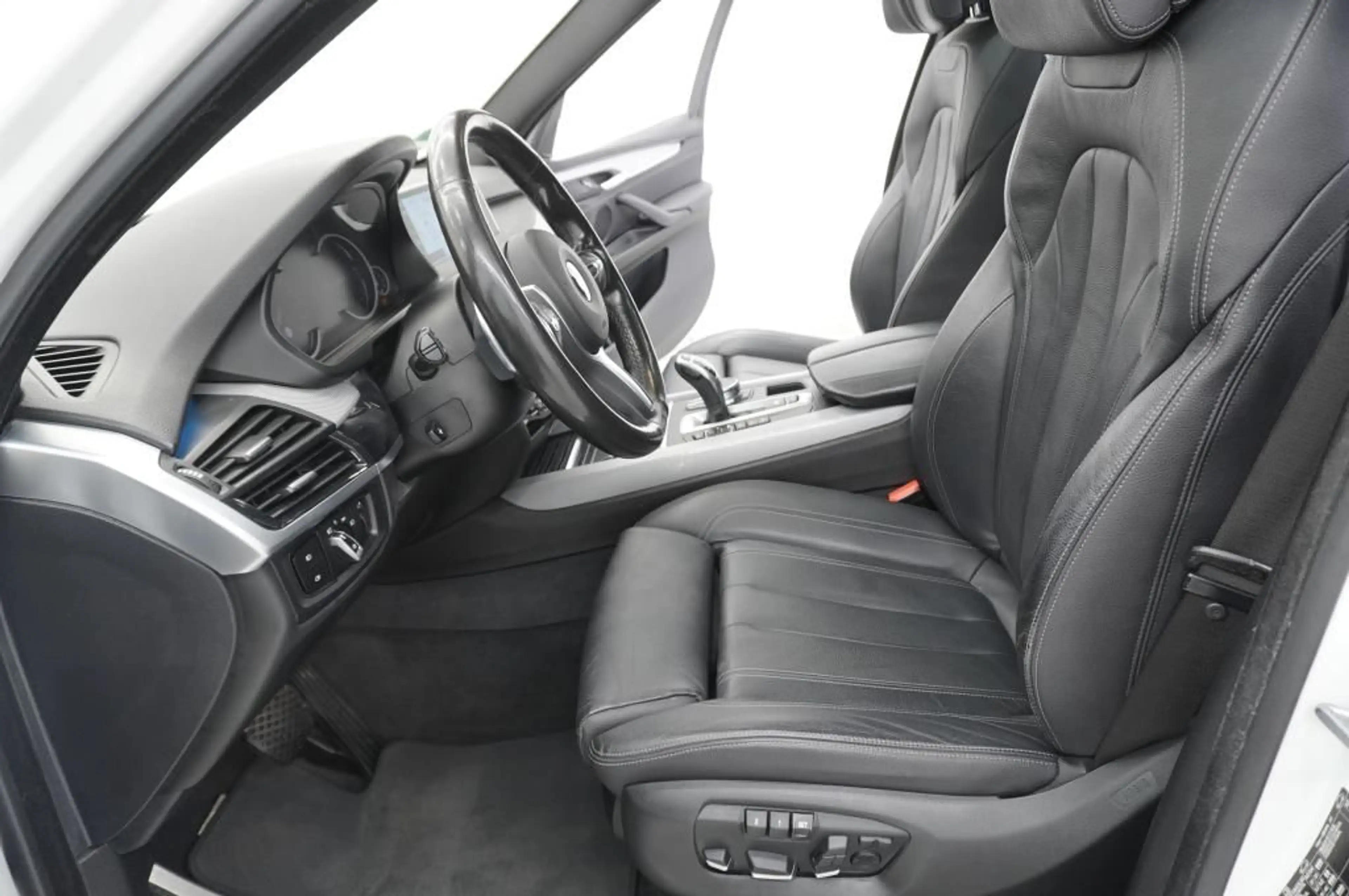 BMW X5 30d xDrive M-Sport Edition Navi/Leder/LED/360 — photo 8