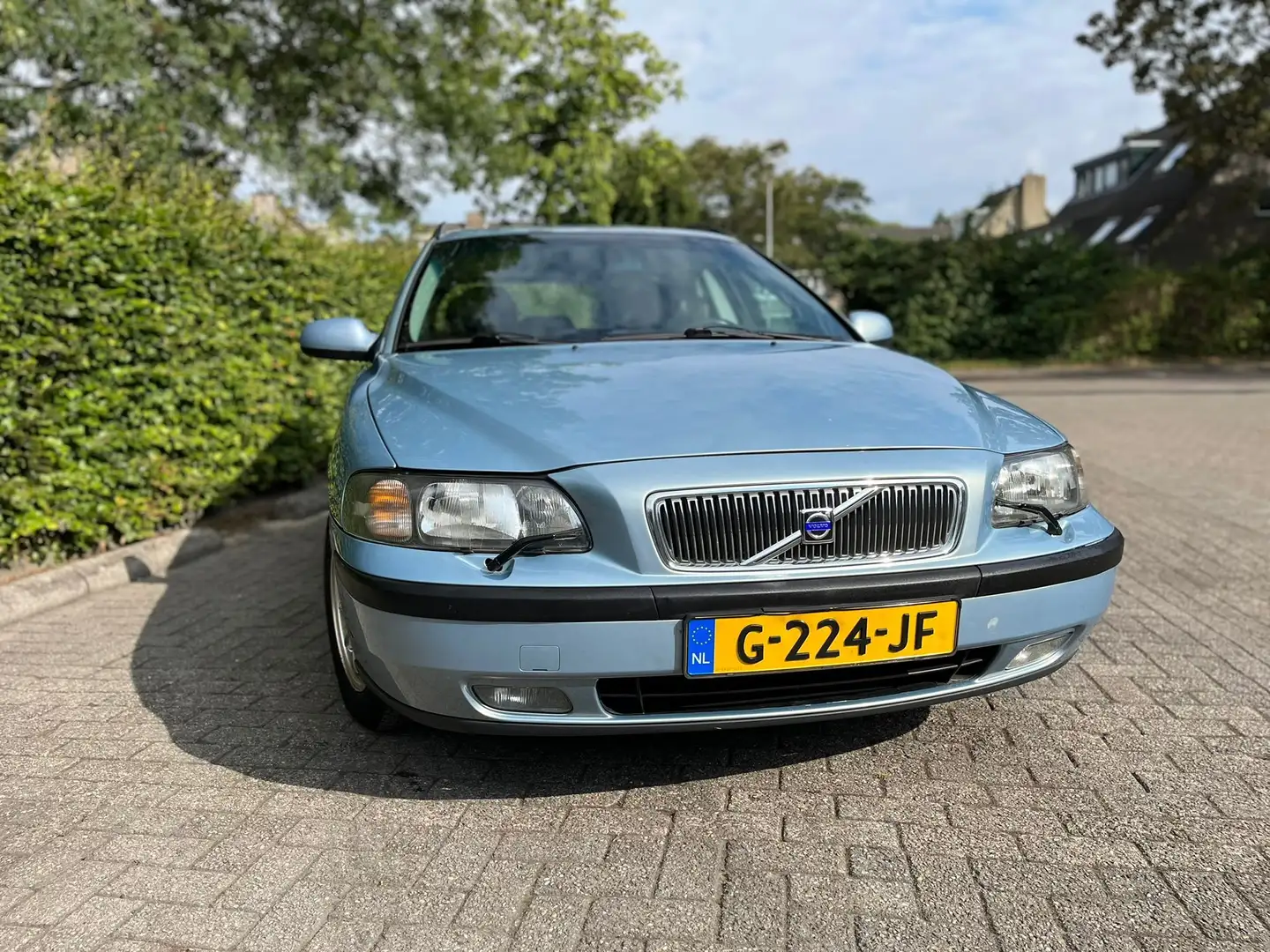 Volvo V70 V70 2.4 Comfort Line Blauw - 1