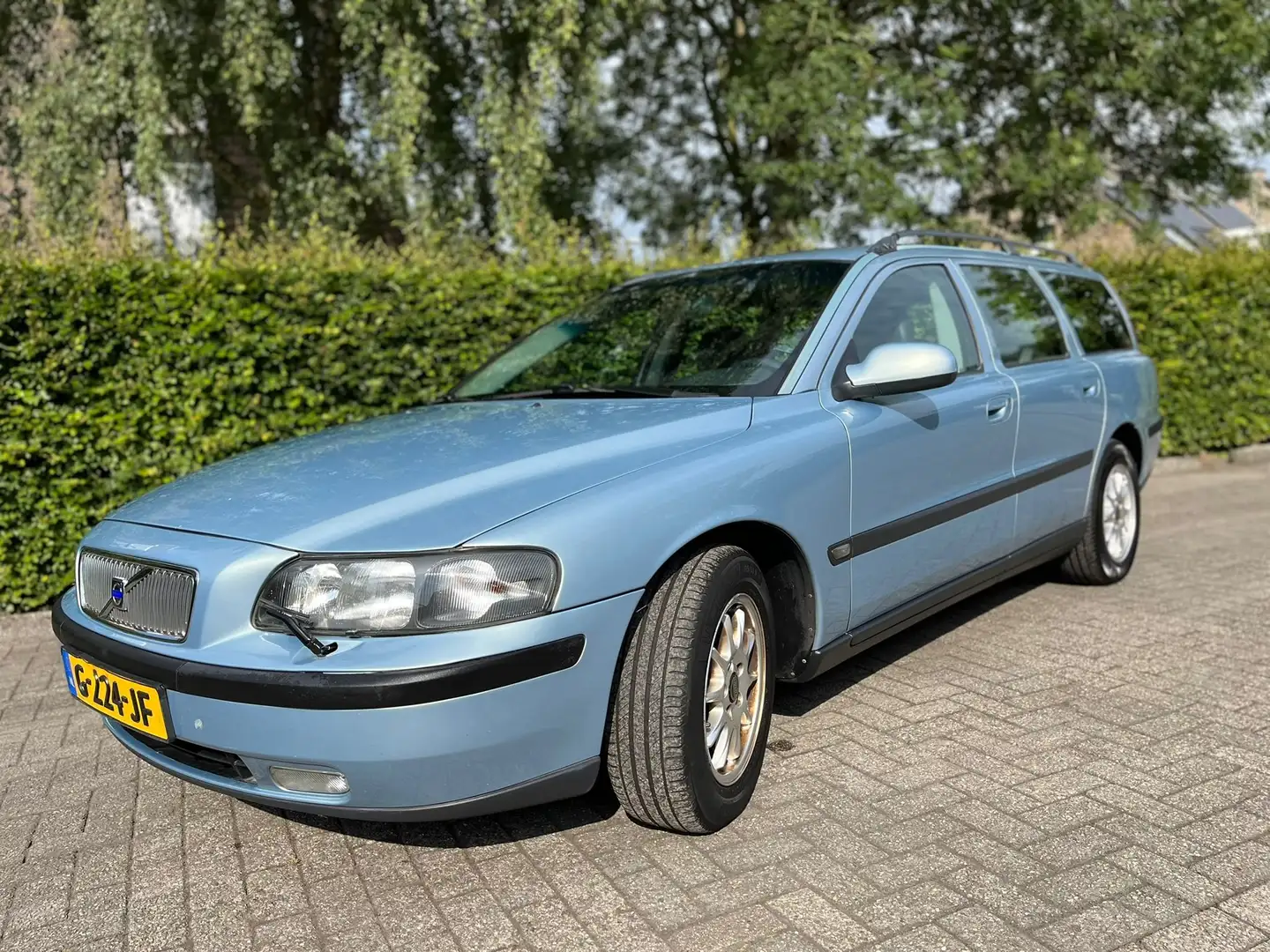 Volvo V70 V70 2.4 Comfort Line Blauw - 2