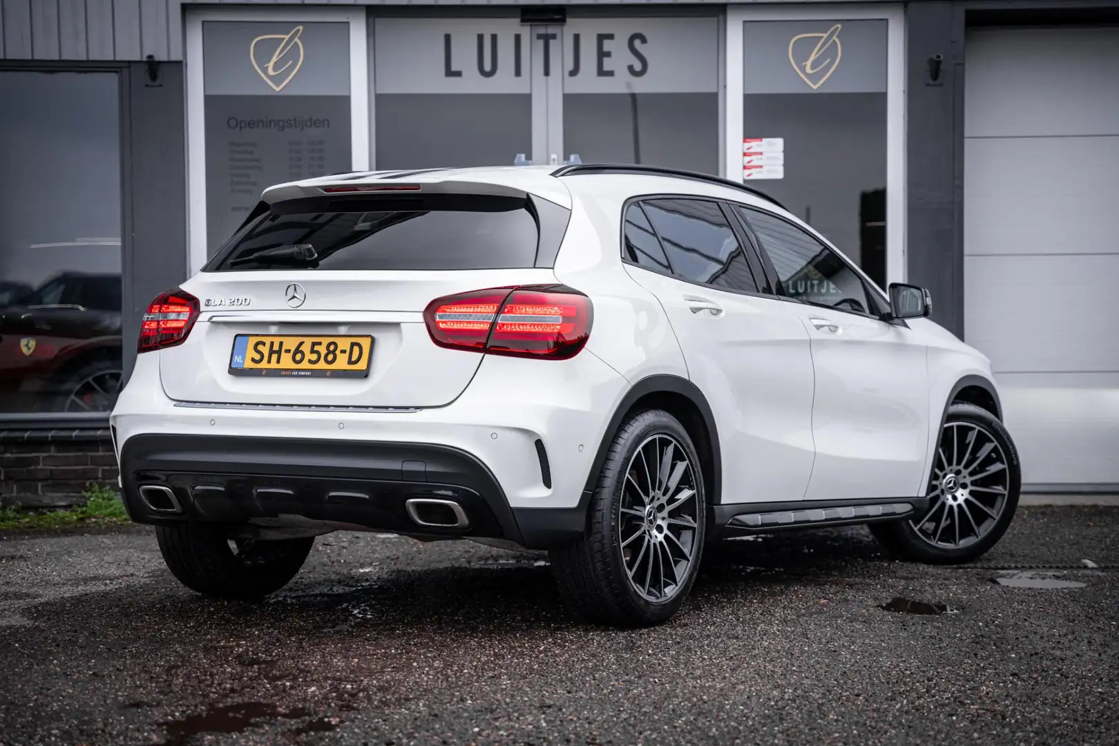 Mercedes-Benz GLA 200 Edition-1 AMG I Carplay I Trekhaak I Camera I Sfee Blanc - 2