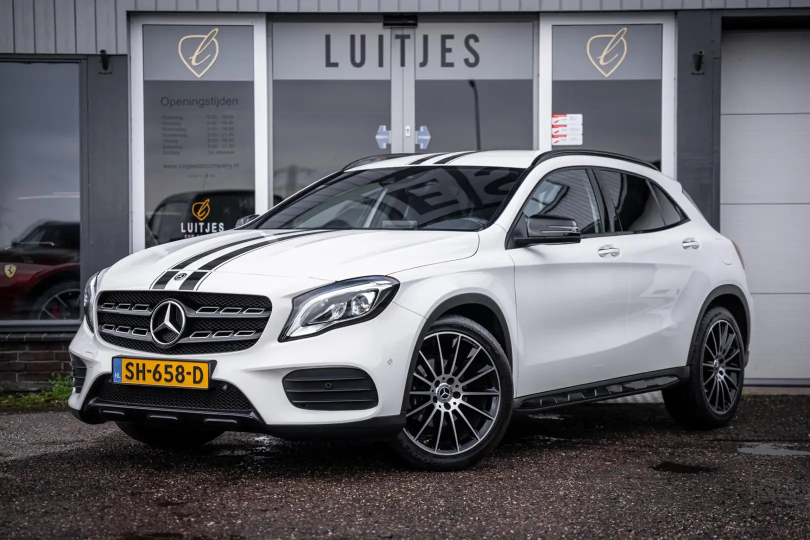 Mercedes-Benz GLA 200 Edition-1 AMG I Carplay I Trekhaak I Camera I Sfee Blanc - 1