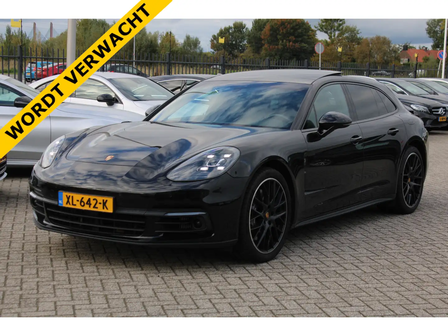 Porsche Panamera Sport Turismo 2.9 4 E-Hybrid Sport-Chrono PANORAMA Noir - 1