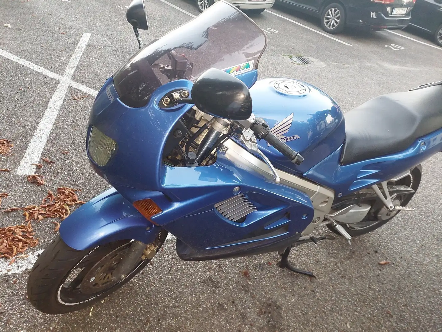 Honda VFR 750 Azul - 1