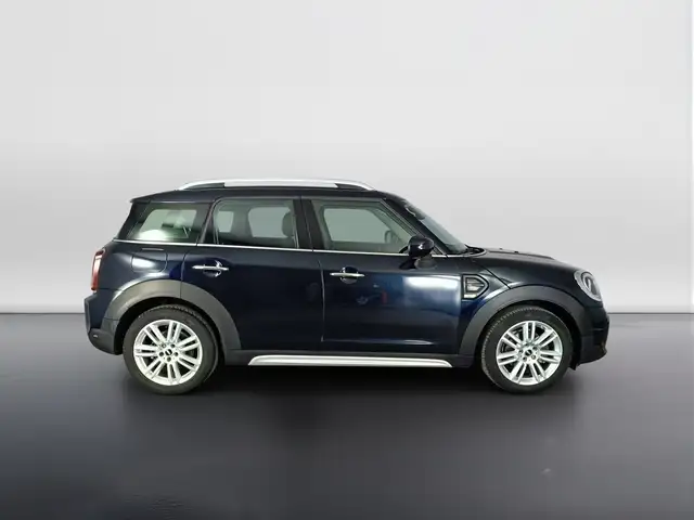 Mini Countryman view 3