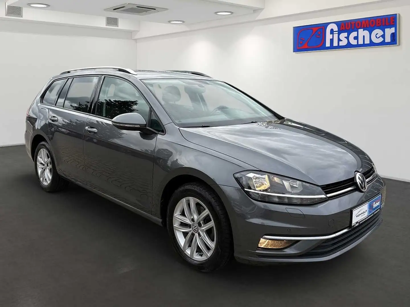 Volkswagen Golf VII 2.0 TDI BMT Comfortline Garantie Navi AHK Sitz Grau - 2