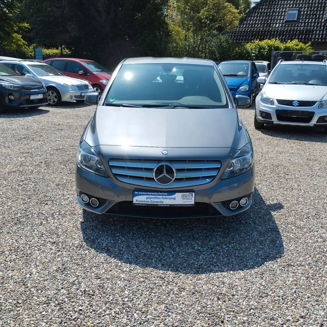 Mercedes-Benz B 180 BlueEFFICIENCY, Auto. Klima. PDC. Grau - 1