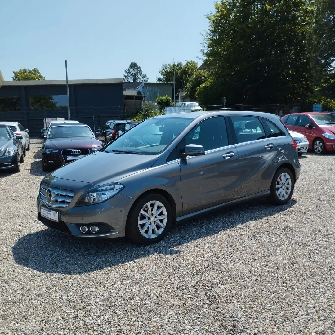 Mercedes-Benz B 180 BlueEFFICIENCY, Auto. Klima. PDC. Grau - 2