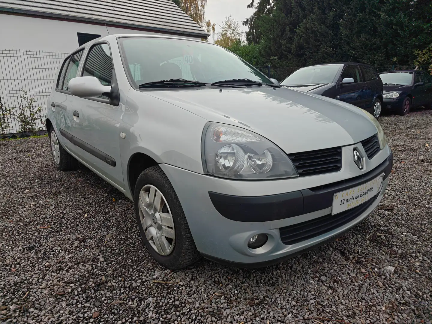 Renault Clio 1.4i MTV Gris - 2