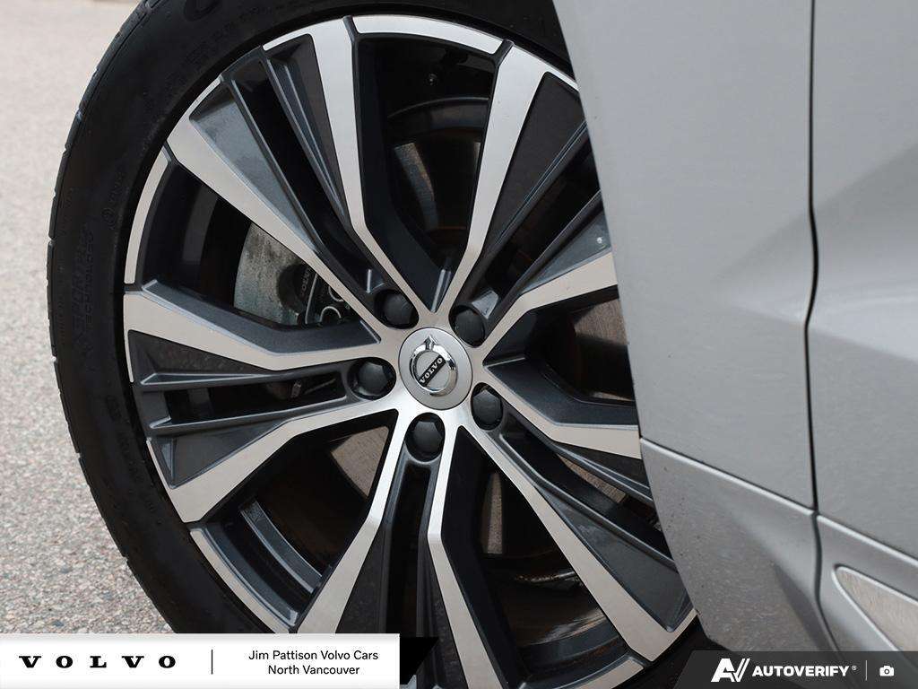 2022 Volvo XC60 T8 eAWD PHEV Inscription Expression - HOV Access! thumb 6