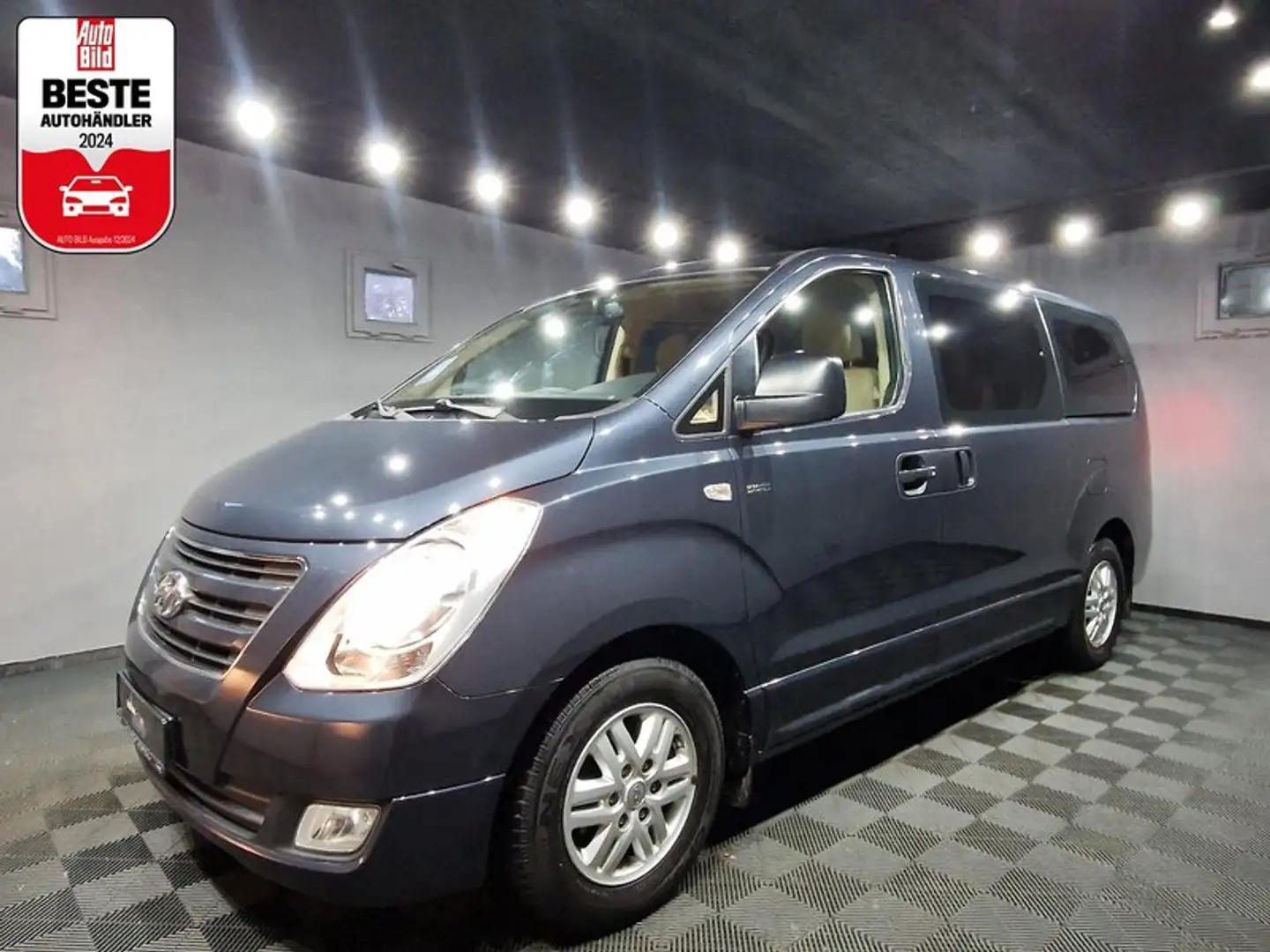 Hyundai H-1 2.5 CRDI Travel Premium|AUTOM/8 SITZER/LEDER/ - 1