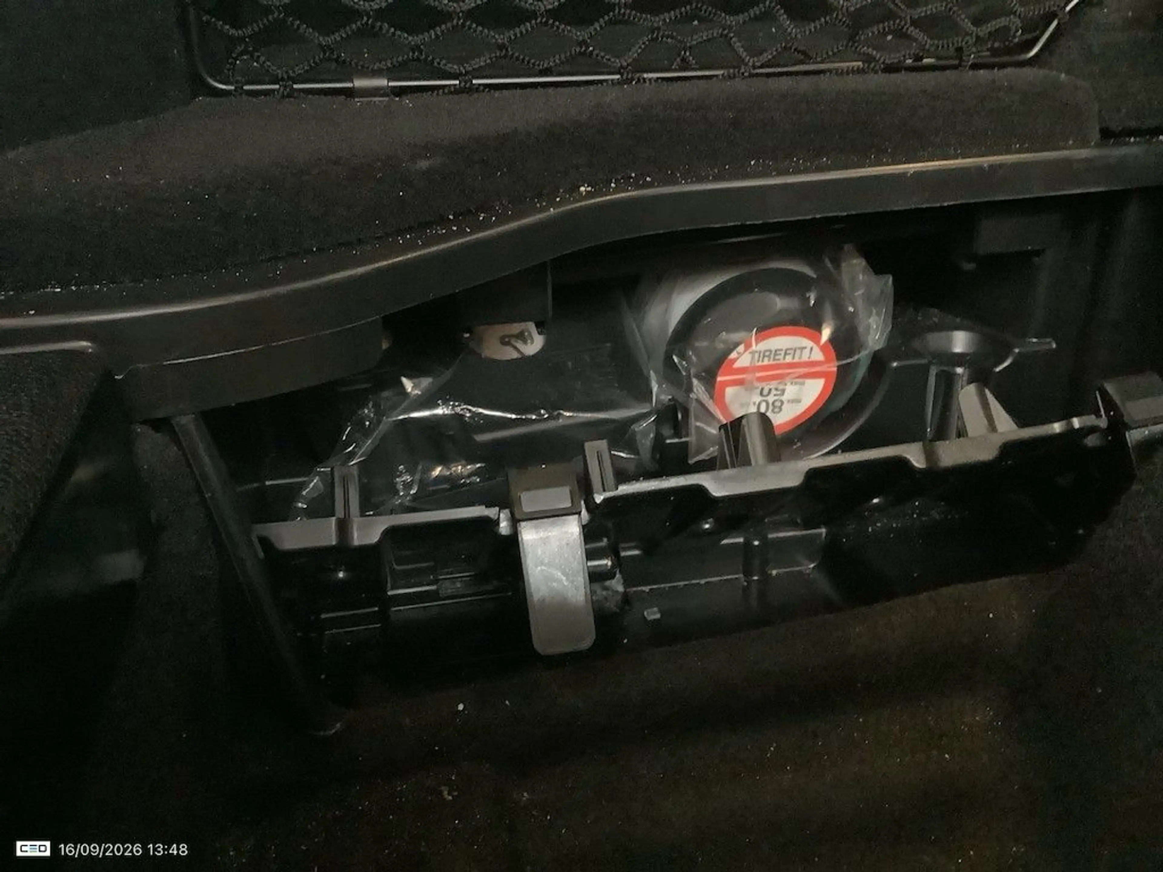 Mercedes-Benz GLC 300 e Coupe 4Matic leder Pano Plug in Hibrid — photo 13