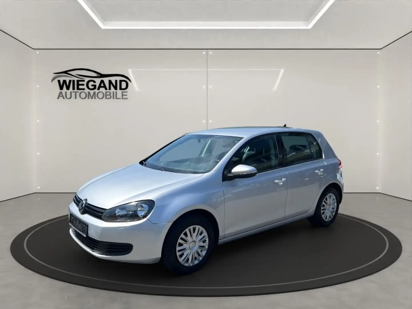 Volkswagen Golf 1.2 TSI TRENDLINE+STDH+RADIO+PARK PILOT Срібний - 1